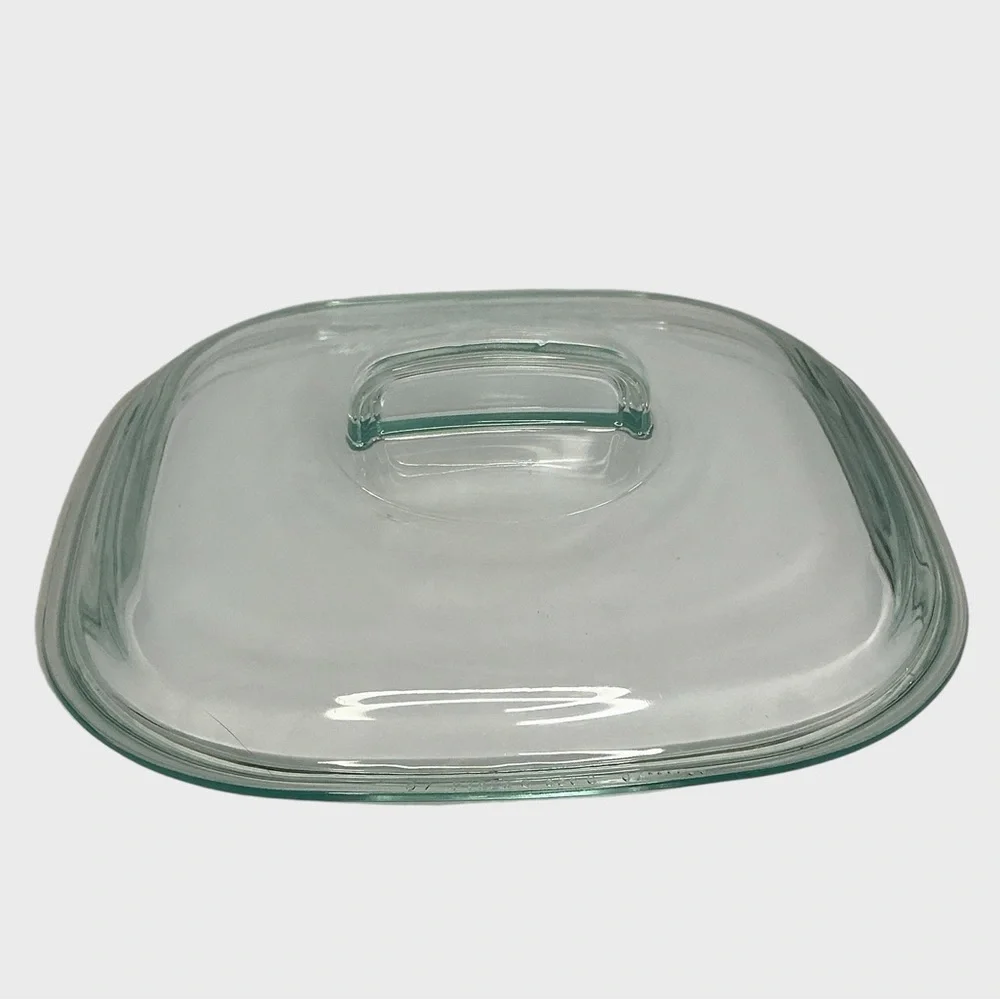 PYREX 680-C Clear Square Lid with Fin Handle